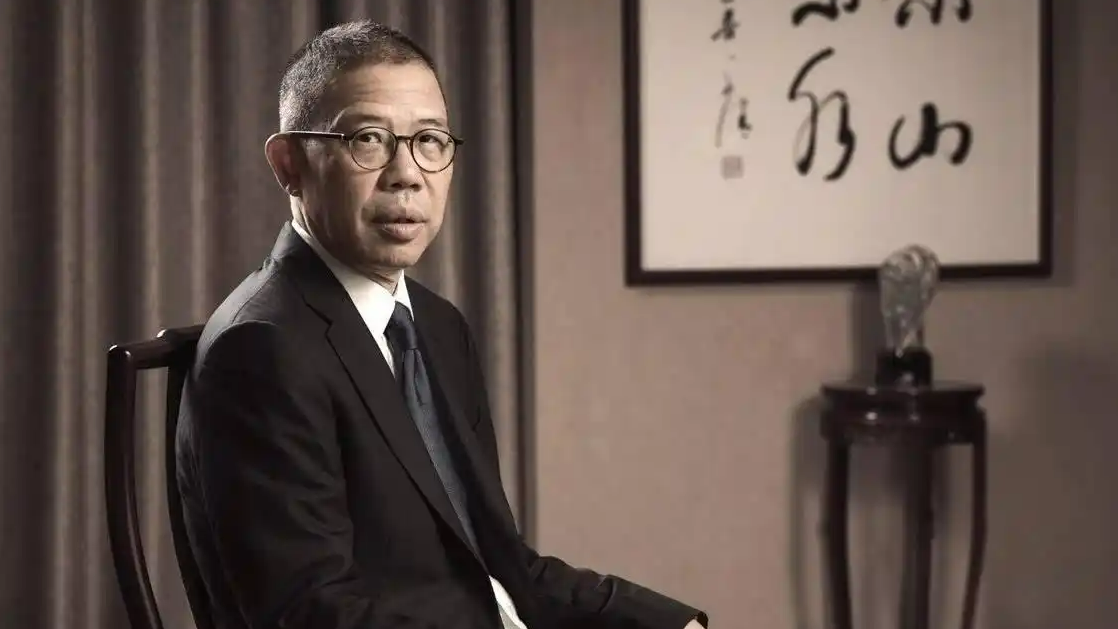 人民日报评钟睒睒争议言论热搜配图